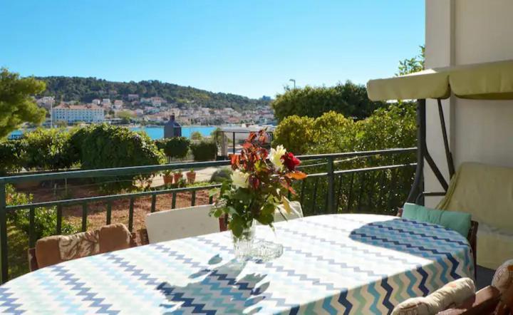 Lux Trogir Lägenhet Exteriör bild
